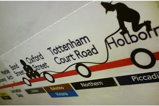 pegatinas bromistas en el metro de Londres