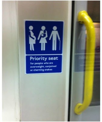 pegatinas bromistas en el metro de Londres