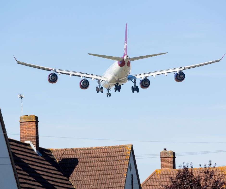 Posibilidad de deportación si te quedas ilegal en Inglaterra Riesgo de deportación por permanecer ilegalmente en Inglaterra